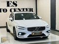 ES AUTO 2022 VOLVO S60 2.0 B5 PLUS BRİGHT AWD CAM TAVAN HATASIZ