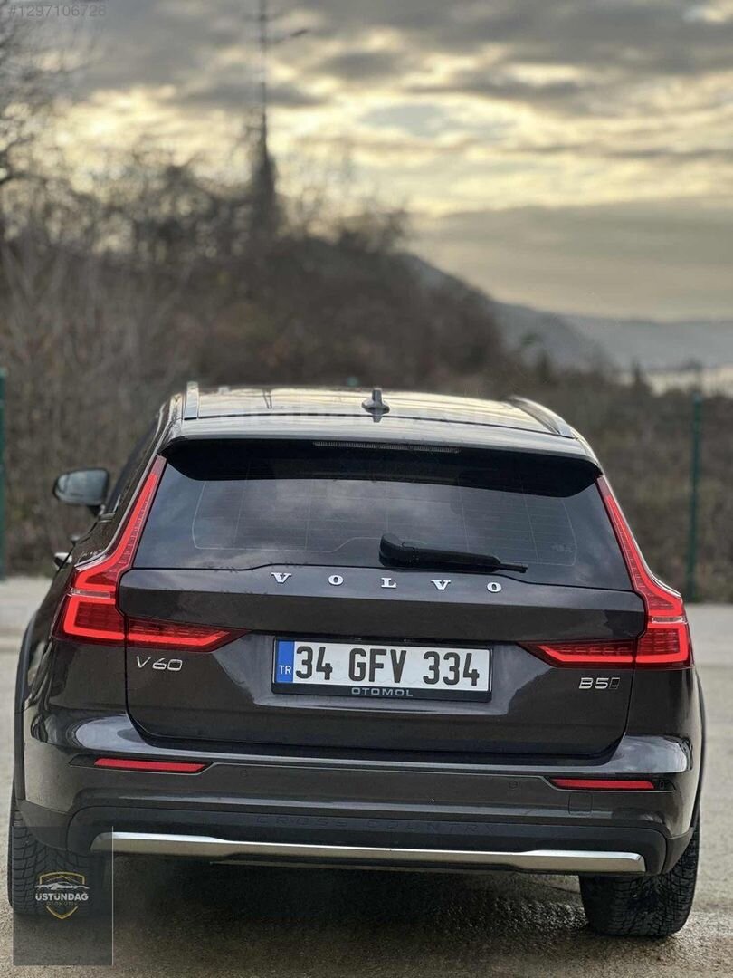 Galeriden Volvo V90 Cross Country 2.0 B5 Plus Bright 2022 Model Sinop 89.000 km Füme 4