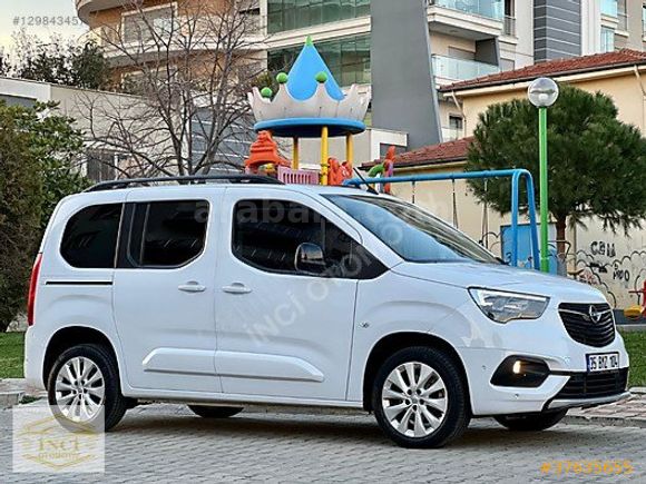 İNCİ OTOMOTİV 2023 Opel Combo 1.5 D Ultimate, Cam tavan Hatasız