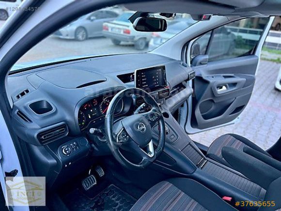 İNCİ OTOMOTİV 2023 Opel Combo 1.5 D Ultimate, Cam tavan Hatasız