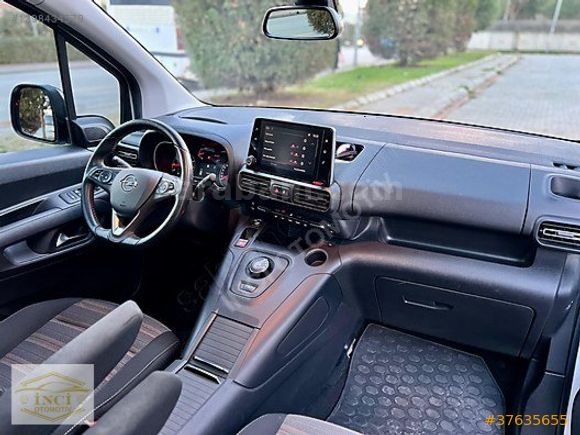 İNCİ OTOMOTİV 2023 Opel Combo 1.5 D Ultimate, Cam tavan Hatasız