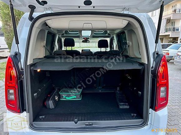 İNCİ OTOMOTİV 2023 Opel Combo 1.5 D Ultimate, Cam tavan Hatasız