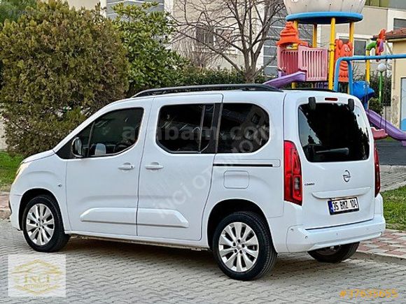 İNCİ OTOMOTİV 2023 Opel Combo 1.5 D Ultimate, Cam tavan Hatasız