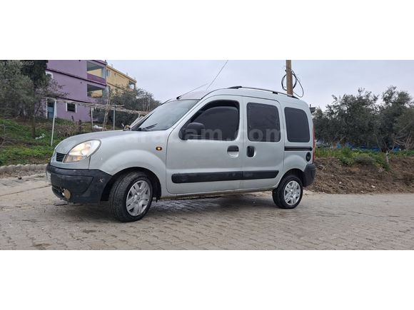 KANGO 1.5 dci DİZEL ÇİFT SÜRGÜLÜ FULL BAKIMLI Muaynesi yeni