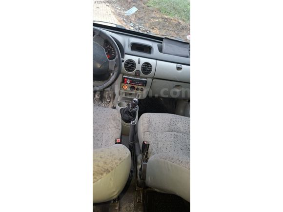 KANGO 1.5 dci DİZEL ÇİFT SÜRGÜLÜ FULL BAKIMLI Muaynesi yeni