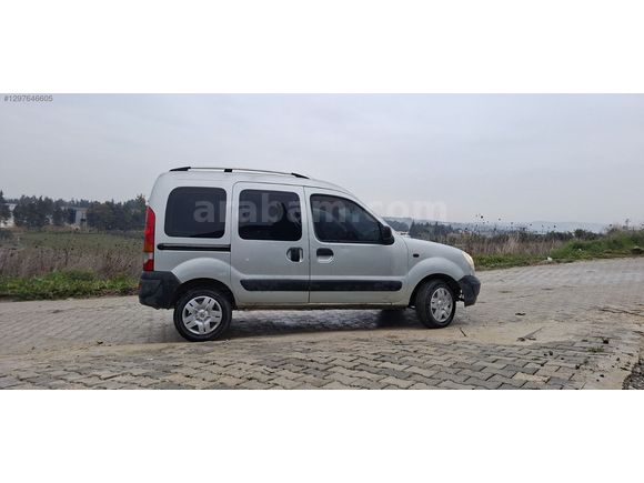 KANGO 1.5 dci DİZEL ÇİFT SÜRGÜLÜ FULL BAKIMLI Muaynesi yeni
