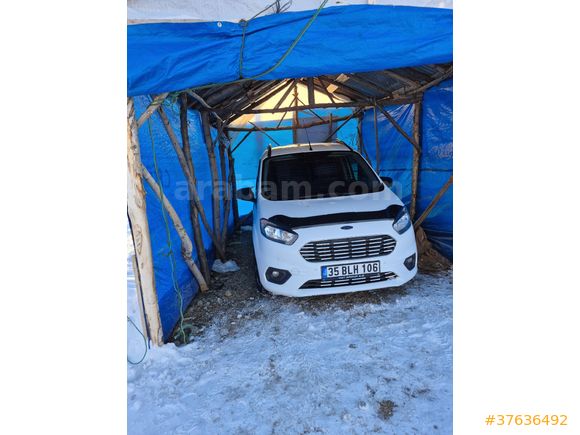 Sahibinden Ford Tourneo Courier 1.5 TDCi Titanium Plus 2023 Model