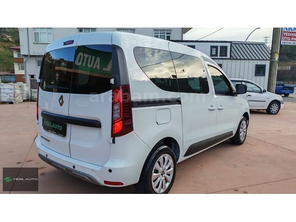YEŞİL AUTO'dan 2023- RENAULT-EXPRESS COMBİ-DİZEL-HATASIZ