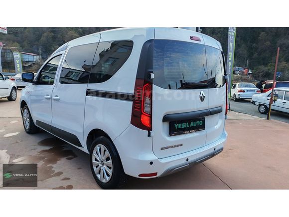 YEŞİL AUTO'dan 2023- RENAULT-EXPRESS COMBİ-DİZEL-HATASIZ