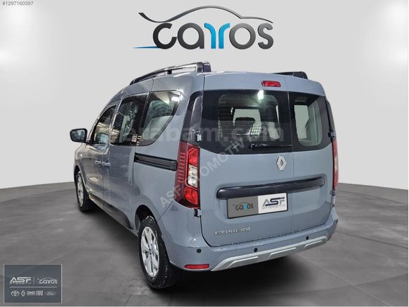 ASF Ford'dan 2024 Express Combi 1.5 Bdci Touch Orijinal %20Kdv