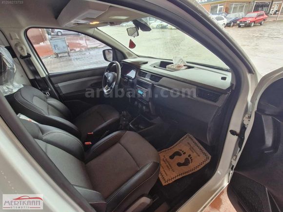 2024 RENAULT EXPRESS 1.5 DCİ JOY 26.000 KM DE