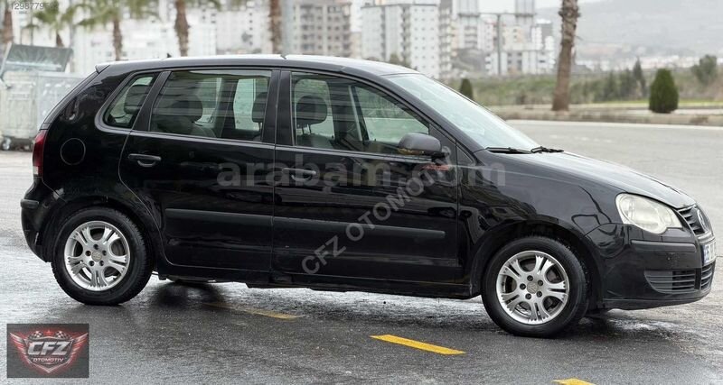 Galeriden Volkswagen Polo 1.4 Trendline 2009 Model Mersin 221.500 km Siyah