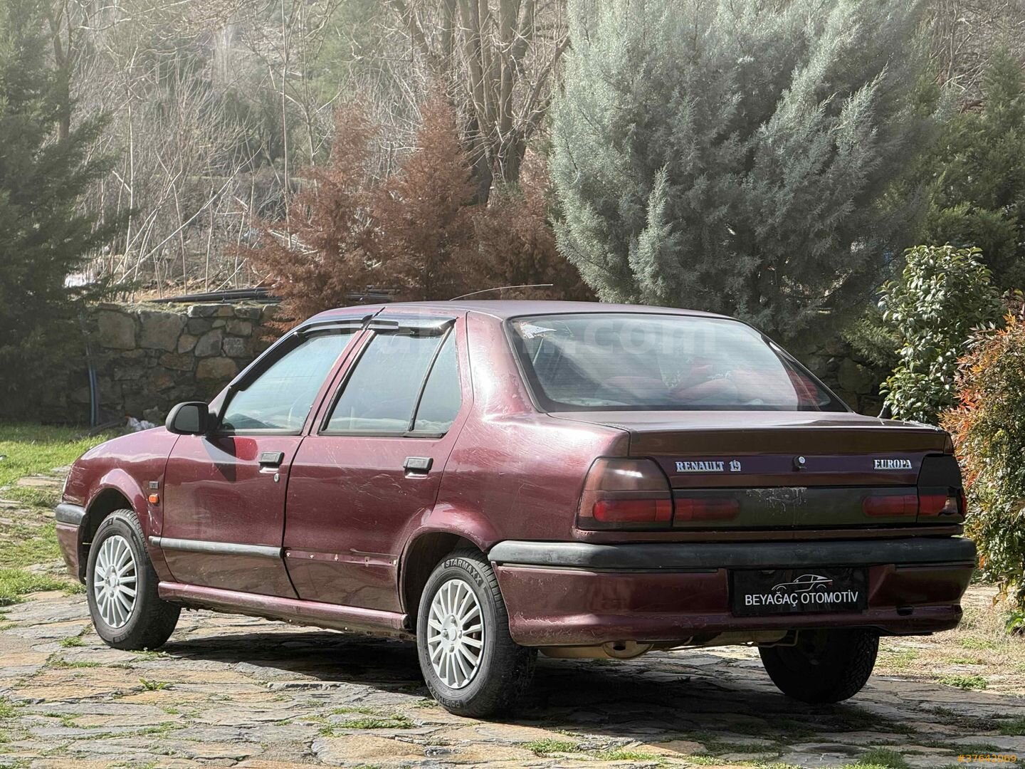 Galeriden Renault R 19 1.6 Europa RT 1995 Model Denizli 240.000 km Kırmızı 5