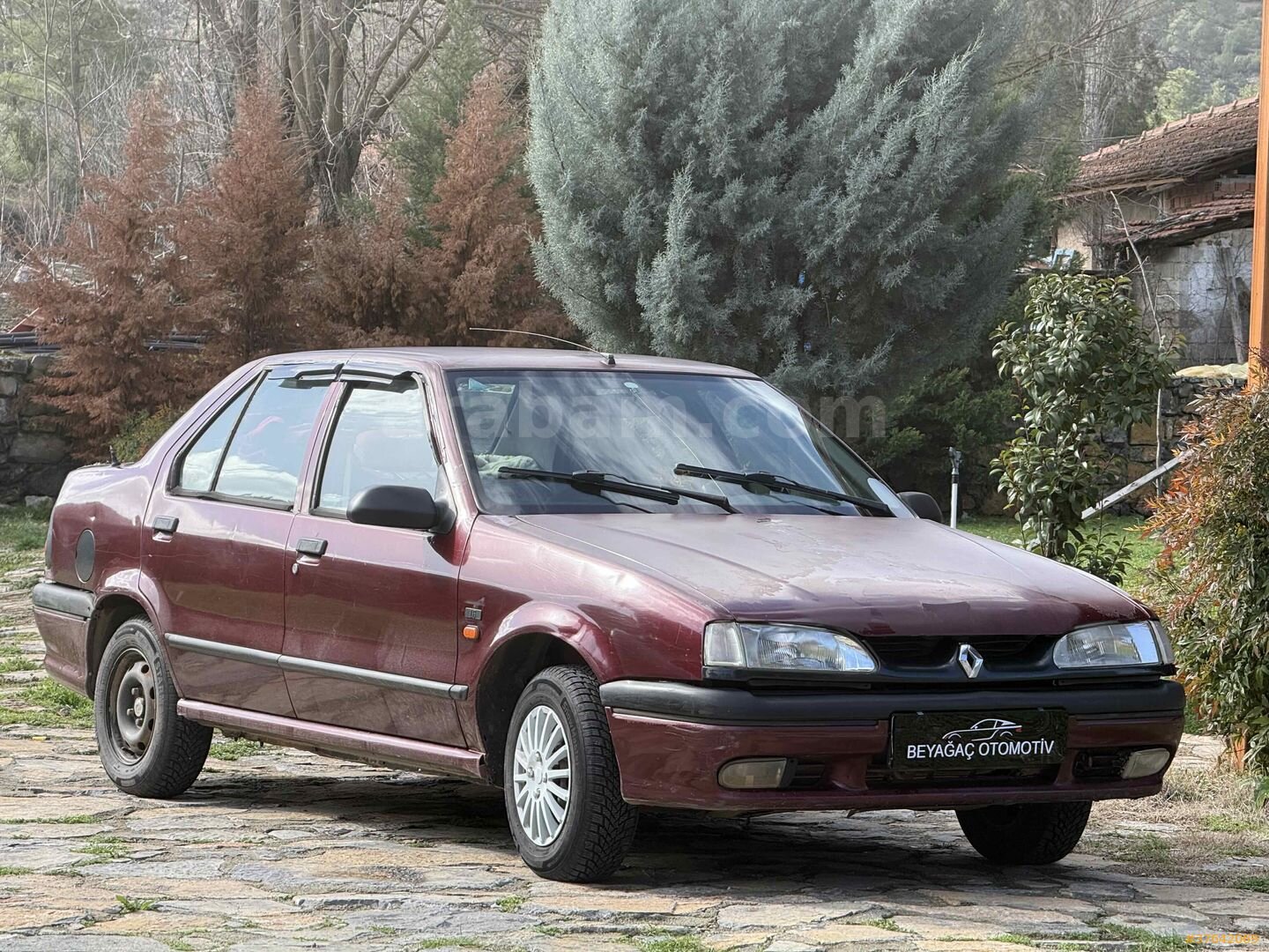 Galeriden Renault R 19 1.6 Europa RT 1995 Model Denizli 240.000 km Kırmızı 1