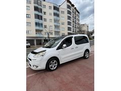 Sahibinden Peugeot Partner 1.6 HDI Zenith 2014 Model  235.000 km Beyaz