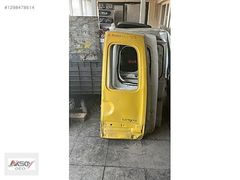 RENAULT KANGOO ORİJİNAL ÇIKMA BAGAJ KAPAKLARI AKSOYLAR OTO'DA