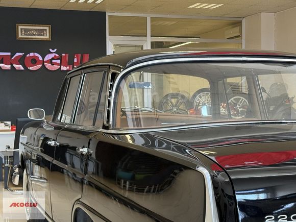 1963 MERCEDES BENZ 220S W111 KOLDAN MANUEL VİTES