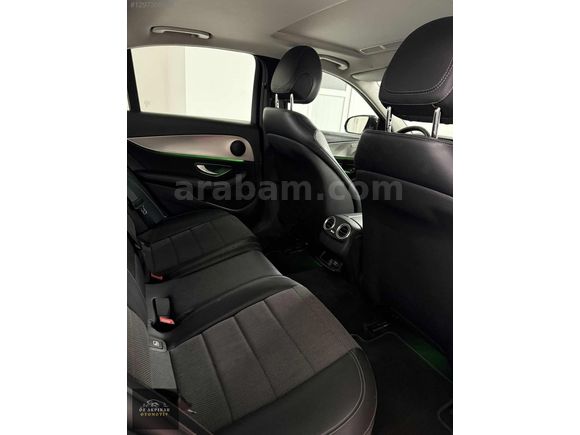 ÖZ AKPINAR OTOMOTİVDEN MERCEDES E200 AVANGARDE HATASIZ BOYASIZ