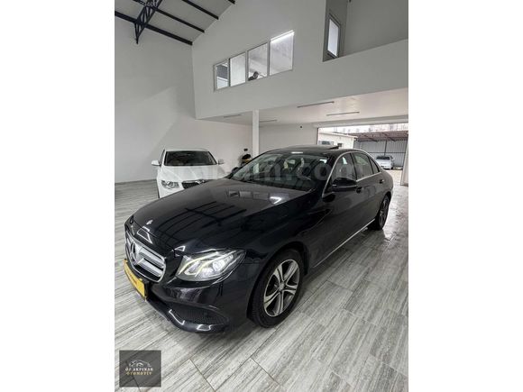 ÖZ AKPINAR OTOMOTİVDEN MERCEDES E200 AVANGARDE HATASIZ BOYASIZ