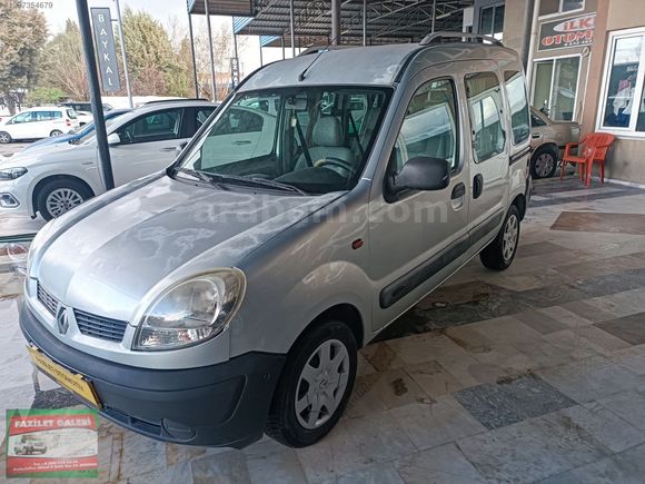 2004 MODEL RENAULT KANGO 1.5 4+1 tek değişen