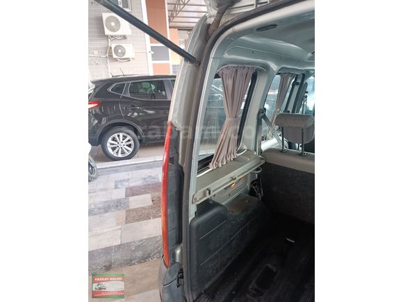 2004 MODEL RENAULT KANGO 1.5 4+1 tek değişen