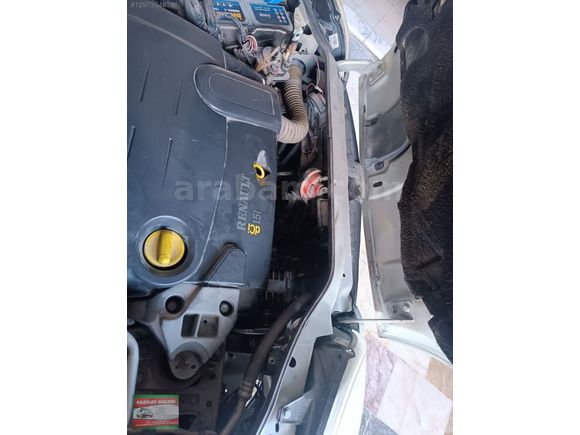 2004 MODEL RENAULT KANGO 1.5 4+1 tek değişen