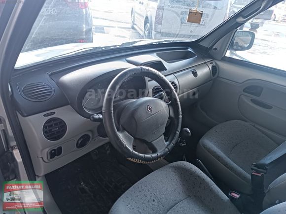 2004 MODEL RENAULT KANGO 1.5 4+1 tek değişen