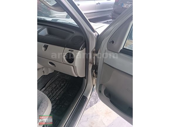 2004 MODEL RENAULT KANGO 1.5 4+1 tek değişen