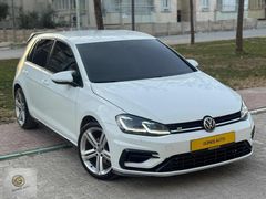 2015 VOLKSWAGEN GOLF 7 R-LINE 1.6 TDİ EXTRALI BAKIMLI TEMİZ ARAÇ