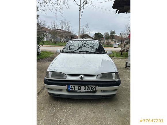 Sahibinden Renault R 19 1.4 Europa RN 1997 Model 