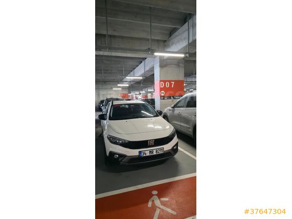 Sahibinden Fiat Egea Cross 1.4 Fire Street 2021 Model  40 km Beyaz