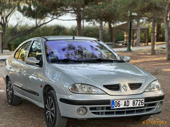 Sahibinden Renault Megane 1.6 Expression 2002 Model 