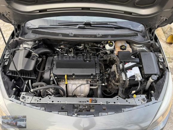 UĞUR OTODAN 2017 MODEL HATASIZ 166.870 KM OPEL ASTRA 1.6 EDİTİON