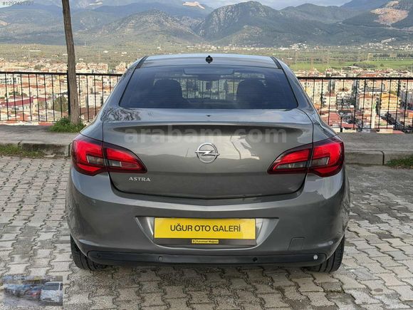UĞUR OTODAN 2017 MODEL HATASIZ 166.870 KM OPEL ASTRA 1.6 EDİTİON