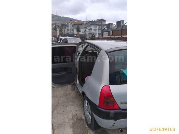 Sahibinden Renault Clio 1.4 RTA 2001 Model