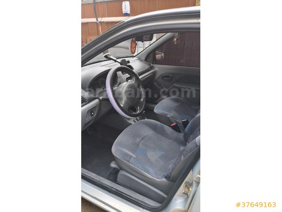 Sahibinden Renault Clio 1.4 RTA 2001 Model