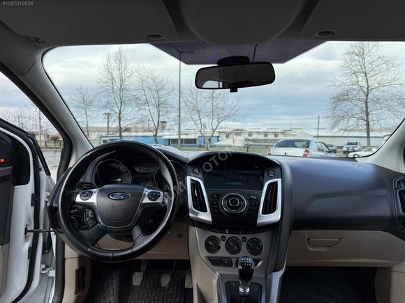 2013 MODEL FORD FOCUS