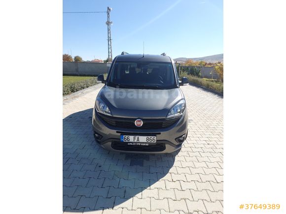 Sahibinden Fiat Doblo Combi 1.6 Multijet Trekking 2021 Model  84.000 km Füme