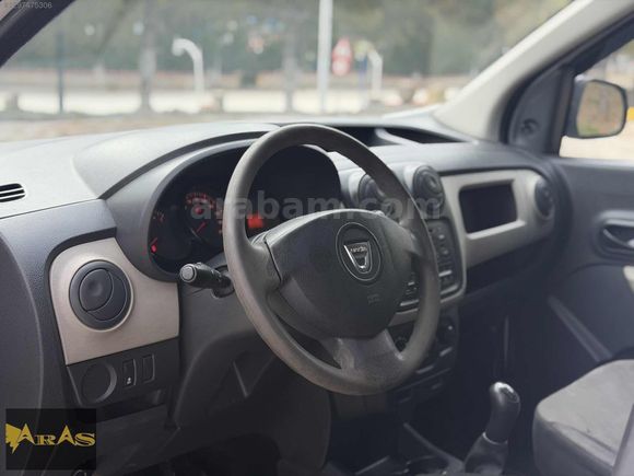 ARAS AUTO'DAN 2 PARÇA BOYALI CAM GİBİ DACİA DOKKER