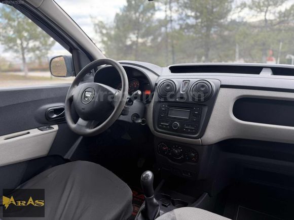 ARAS AUTO'DAN 2 PARÇA BOYALI CAM GİBİ DACİA DOKKER