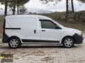 ARAS AUTO'DAN 2 PARÇA BOYALI CAM GİBİ DACİA DOKKER