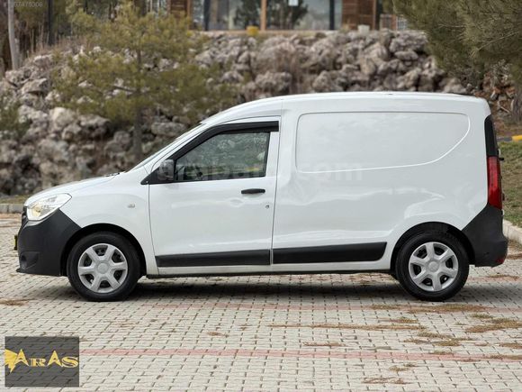 ARAS AUTO'DAN 2 PARÇA BOYALI CAM GİBİ DACİA DOKKER