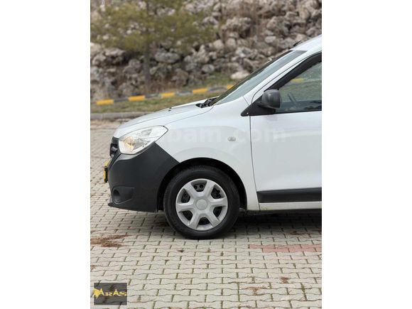 ARAS AUTO'DAN 2 PARÇA BOYALI CAM GİBİ DACİA DOKKER
