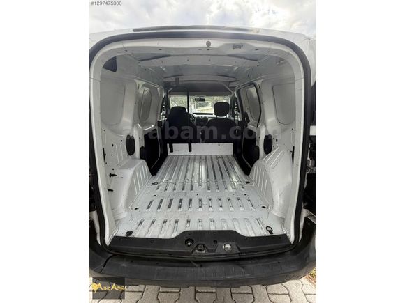 ARAS AUTO'DAN 2 PARÇA BOYALI CAM GİBİ DACİA DOKKER