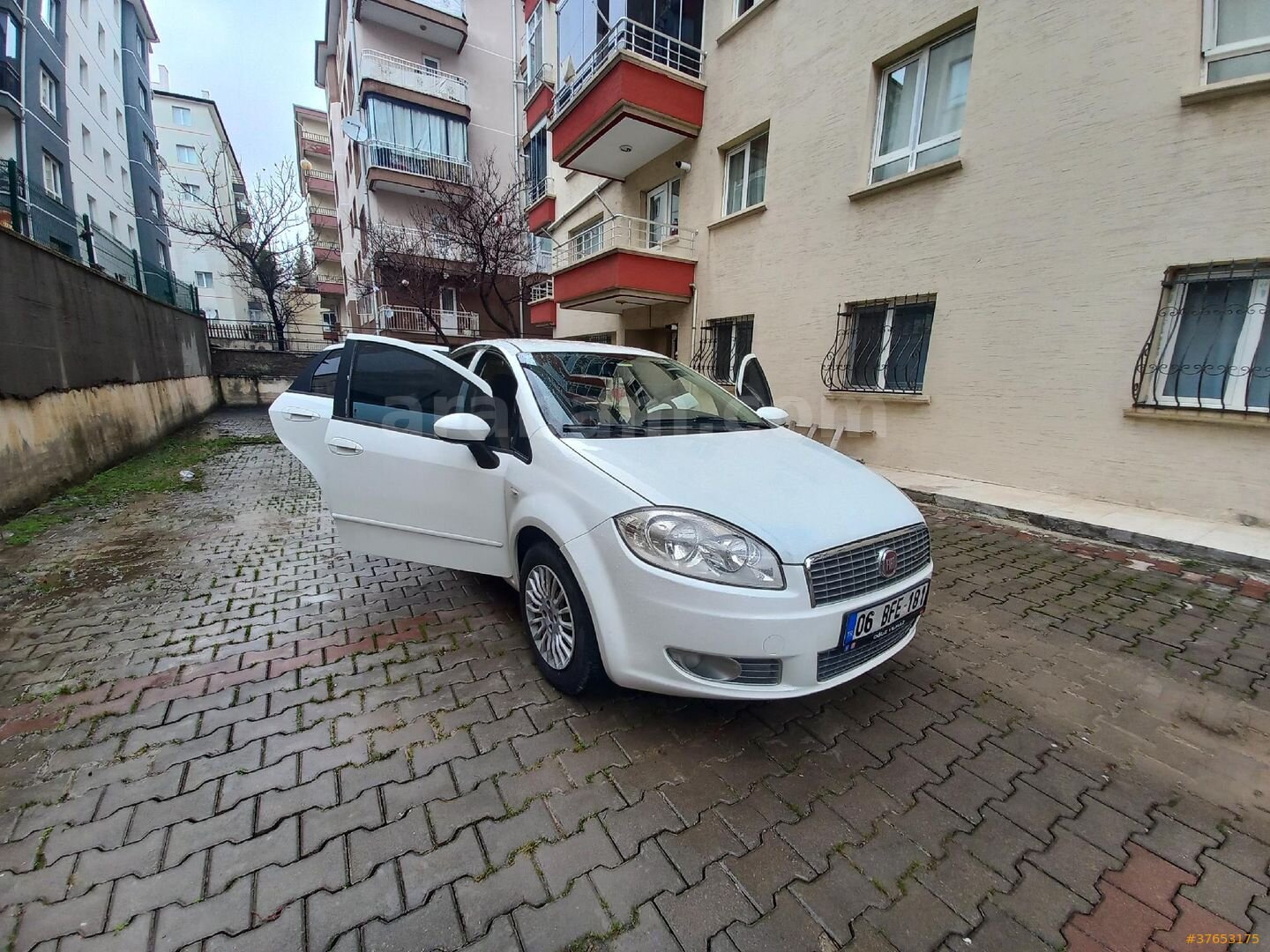 Galeriden Fiat Linea 1.3 Multijet Active Plus 2012 Model Ankara 288.000 km Beyaz 7