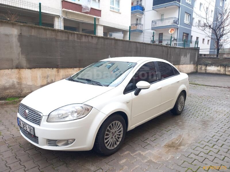 Galeriden Fiat Linea 1.3 Multijet Active Plus 2012 Model Ankara 288.000 km Beyaz