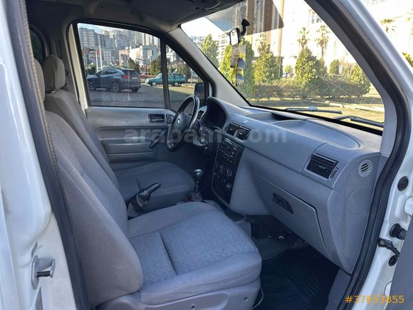 Otomobil Ruhsatlı Klimalı Connect T220 S 2003 Model 