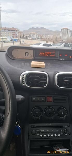 Sahibinden Citroen C3 Picasso 1.4 SX 2010 Model Ankara 140.100 km Yeşil