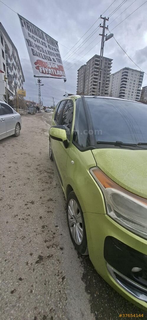 Sahibinden Citroen C3 Picasso 1.4 SX 2010 Model Ankara 140.100 km Yeşil 6