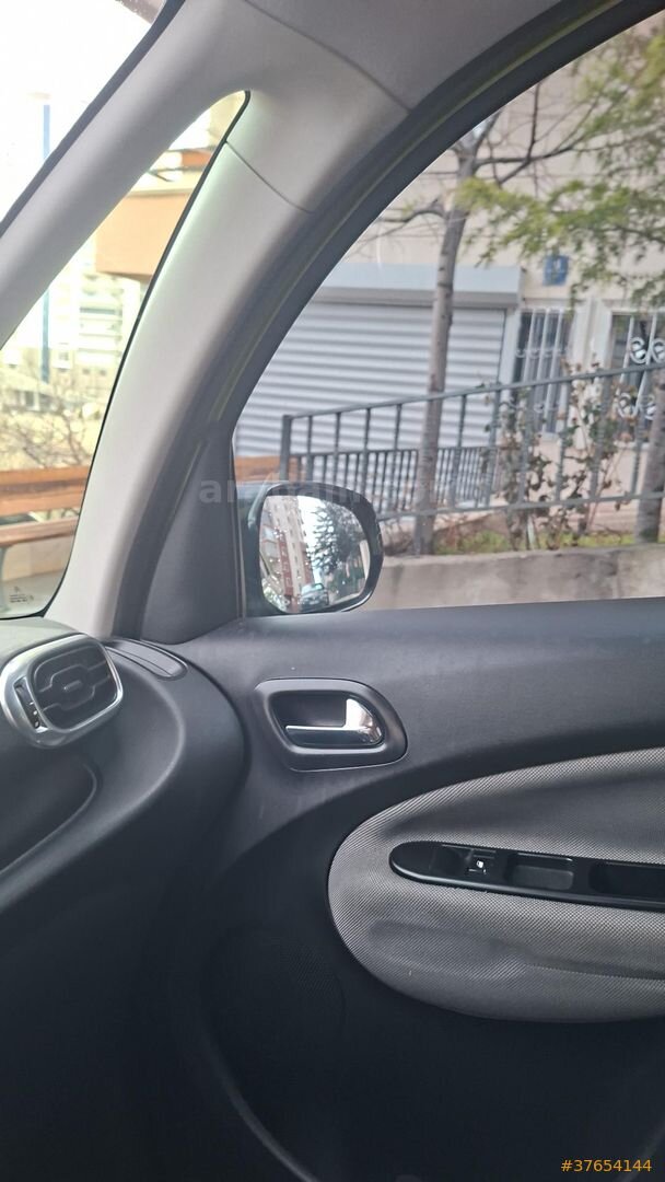 Sahibinden Citroen C3 Picasso 1.4 SX 2010 Model Ankara 140.100 km Yeşil 3